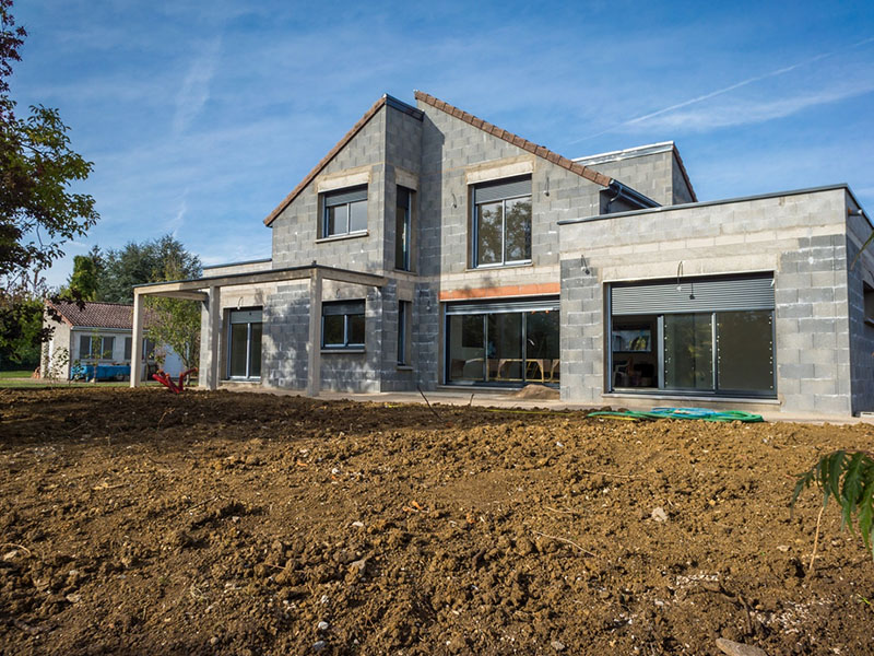 Photo d'illustration : travaux de terrassement durant une construction de maison